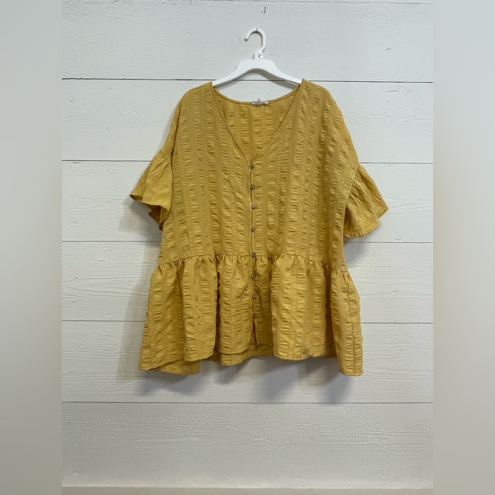 Women's Textured Button-Front Peplum Top - Mustard Yellow Xl-2xl